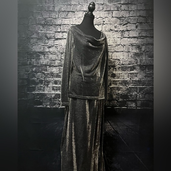 Higher State Two Piece Skirt Set - Picture 3 of 5